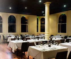 CBD Hotel - Hervey Bay Accommodation 2