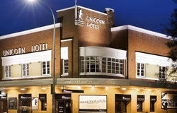 The Fringe Bar - Hervey Bay Accommodation 2