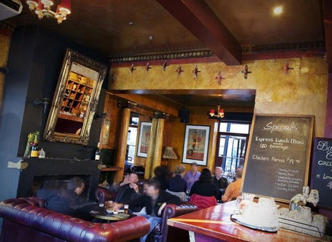 Provincial Hotel - Tourism Hervey Bay 2