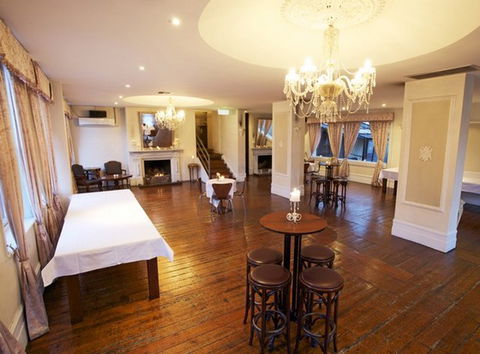 Provincial Hotel - Tourism Hervey Bay 3