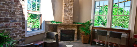Madison Hotel Central - Hervey Bay Accommodation 0