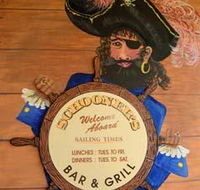 Schooners Bar  Grill - Hervey Bay Accommodation