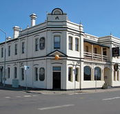 Alexander Hotel - Hervey Bay Accommodation