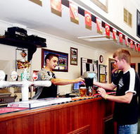 Knickerbocker Hotel - Hervey Bay Accommodation