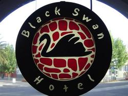 Black Swan Hotel - Hervey Bay Accommodation 0