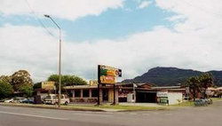 Cabbage Tree Hotel - Hervey Bay Accommodation 0