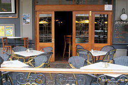 The Fox Ale House - Tourism Hervey Bay 1