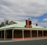 Huntington Tavern - Hervey Bay Accommodation