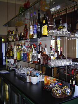 Black Swan Hotel - Hervey Bay Accommodation 1