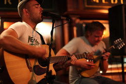 PJ O'Briens Irish Pub - Tourism Hervey Bay 1