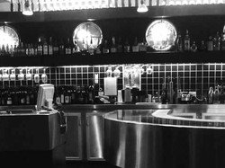 Benny's Bar & Cafe - Hervey Bay Accommodation 3