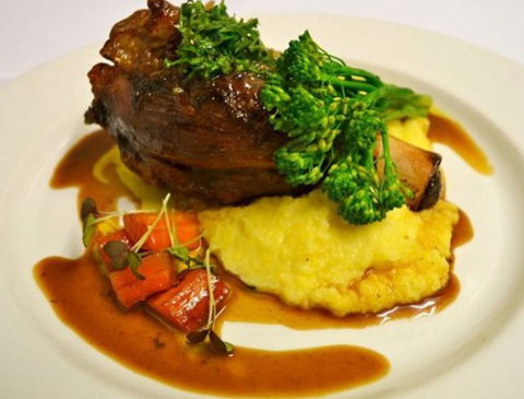 Portofino On Bank - Tourism Hervey Bay 3