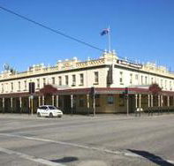 Soden's Australia Hotel - Hervey Bay Accommodation