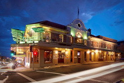 Town Hall Hotel - Hervey Bay Accommodation 0