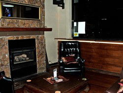 Geelong Hotel - Hervey Bay Accommodation 0