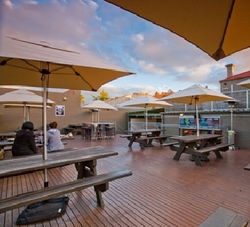 The Hawthorn Hotel - Tourism Hervey Bay 0