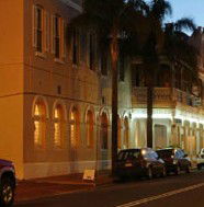 The Rose Hotel - Victoria Street Bar - Tourism Hervey Bay 2