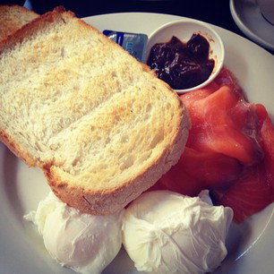 Hemingsway Manly - Tourism Hervey Bay 2