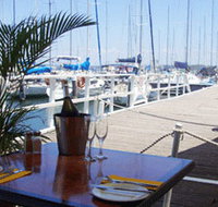 Lake Macquarie Yacht Club - Hervey Bay Accommodation