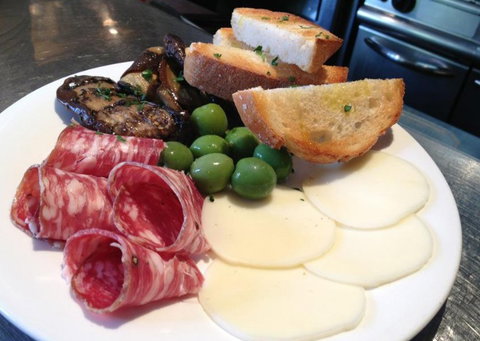 Il Baretto - Tourism Hervey Bay 4