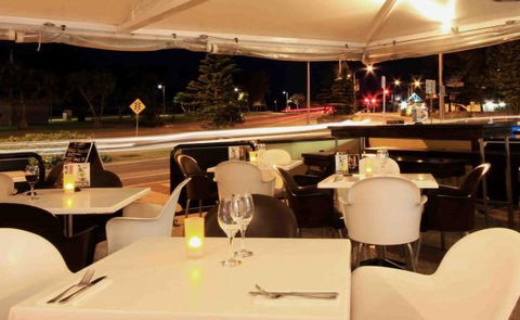 Cafe Fresh Lounge Bar & Shinsen Restaurant - Hervey Bay Accommodation 0