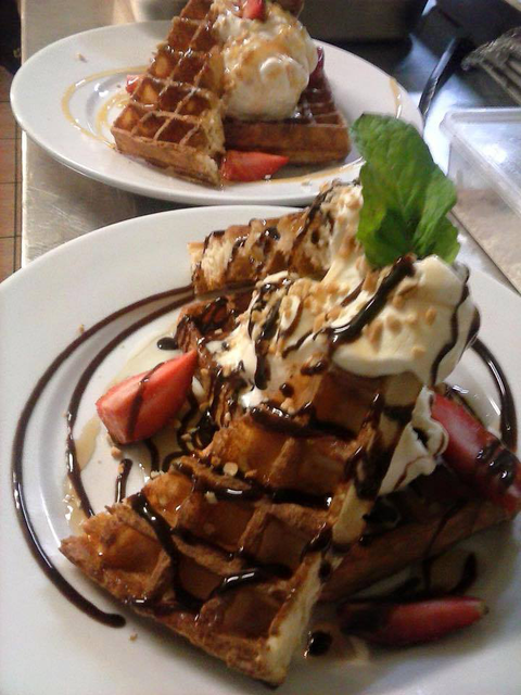 Duke Of Edinburgh Hotel - Tourism Hervey Bay 2