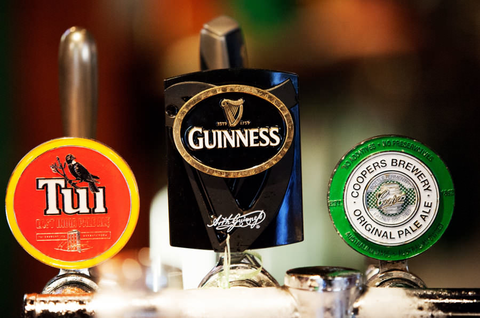 O'Malley's Irish Pub - Tourism Hervey Bay 3