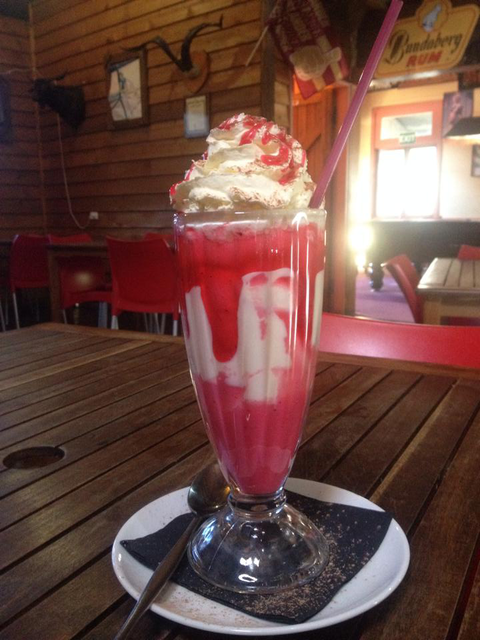The Caves Country Pub - Hervey Bay Accommodation 3