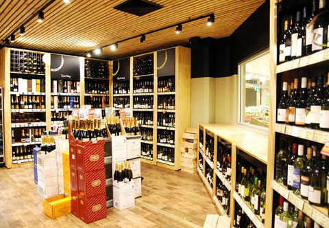 Churchill Noodle Bar - Hervey Bay Accommodation 4