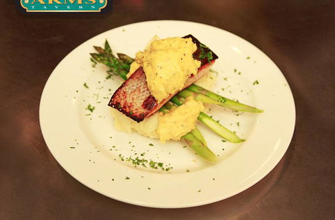 Green Valley Hotel - Hervey Bay Accommodation 1