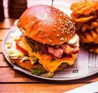 Commodore Hotel - Hervey Bay Accommodation