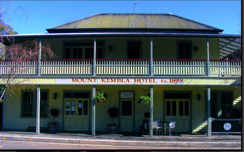 M Hotel - Tourism Hervey Bay 0