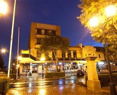 Amaroo Hotel - Tourism Hervey Bay 0