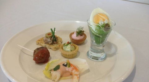 Pasfields Restaurant - Tourism Hervey Bay 0