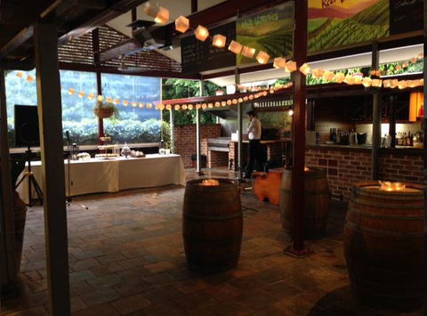 Mount Kembla Village Hotel - Tourism Hervey Bay 2