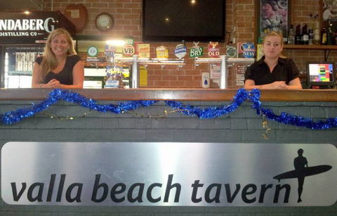 Valla Beach Tavern - Hervey Bay Accommodation 0