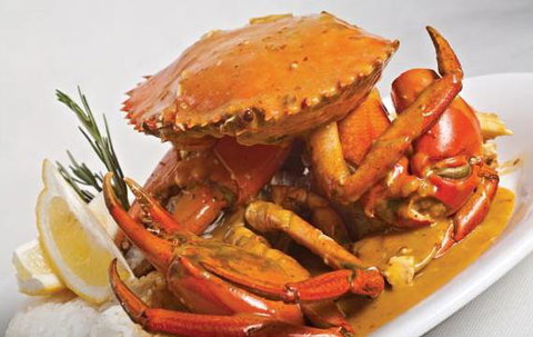 Fish D’Vine & The Rum Bar - Tourism Hervey Bay 0