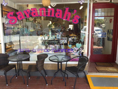 EXHIBITION: LILY MAE MARTIN: OVERBURDEN - Hervey Bay Accommodation 2