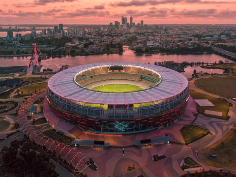 Geelong Cats V Collingwood - AFL Round 7 - Hervey Bay Accommodation 1