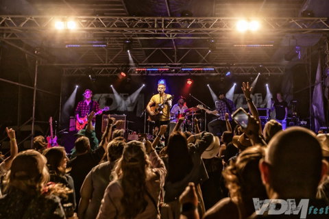 VDM Fest - Rock Edge Country Music Festival - Hervey Bay Accommodation 0