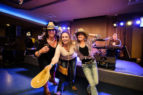 Hats Off To Country Music Festival - Tourism Hervey Bay 0