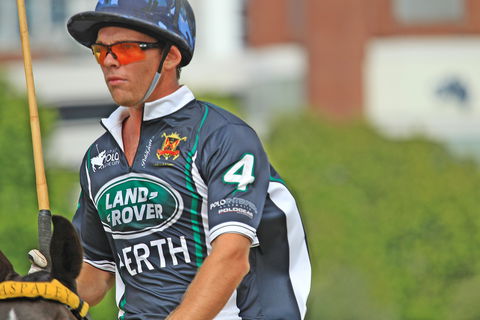 Land Rover Polo In The City - Hervey Bay Accommodation 1