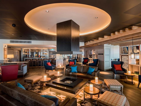 Live Music In 1867 Lounge - Hervey Bay Accommodation 0