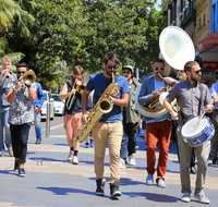 Manly Jazz - Hervey Bay Accommodation