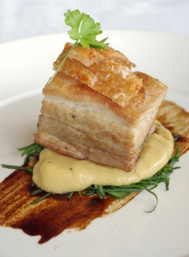 Dedes Restaurant - Tourism Hervey Bay 3