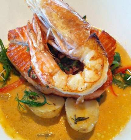 Dedes Restaurant - Tourism Hervey Bay 5