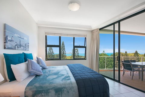 Santorini Twin Waters - Hervey Bay Accommodation 5