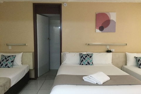 Ambassador Motel - Hervey Bay Accommodation 6