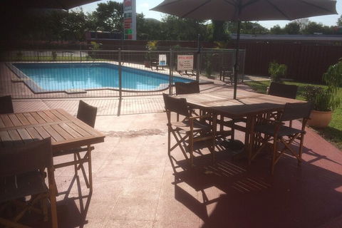 Ambassador Motel - Hervey Bay Accommodation 1
