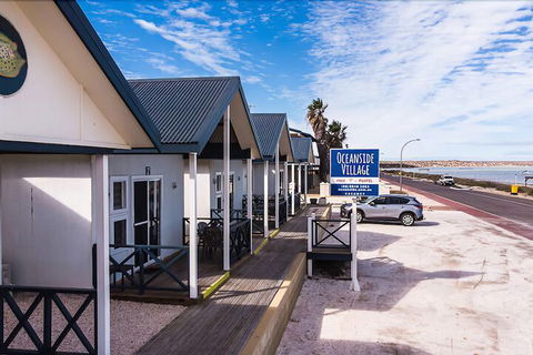 Oceanside Village - Hervey Bay Accommodation 2